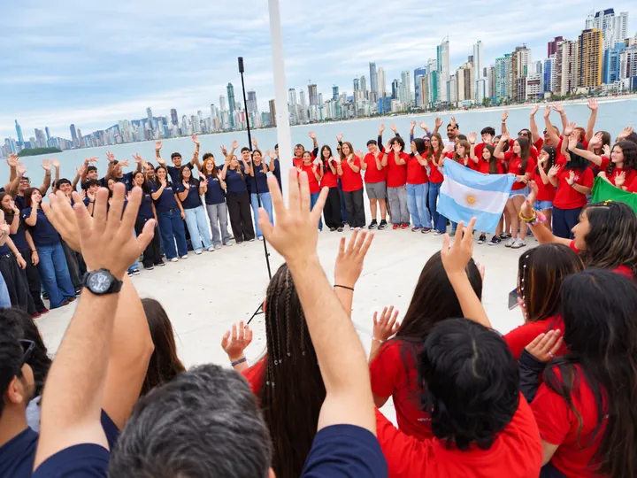 Canto compartido frente al mar en Balneário Camboriú.